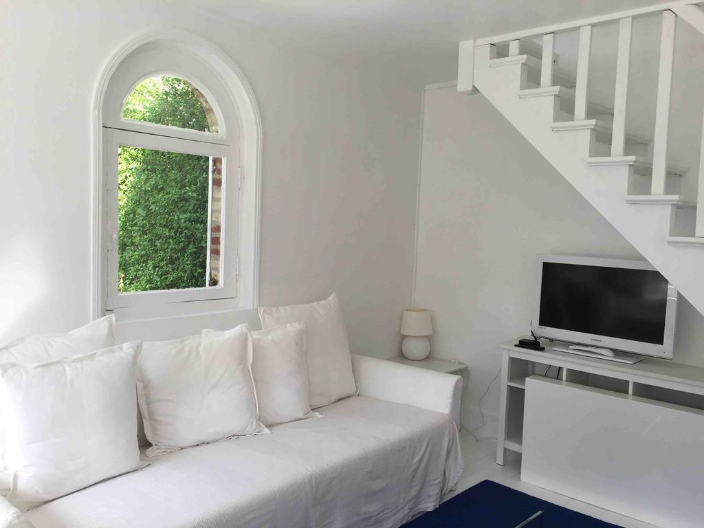 Les Graves Villa Villerville Luaran gambar